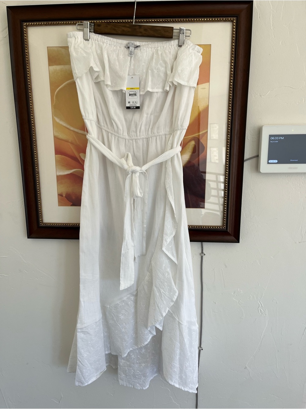 sofia by sofia vergara White Strapless Ruffle Midi Dress